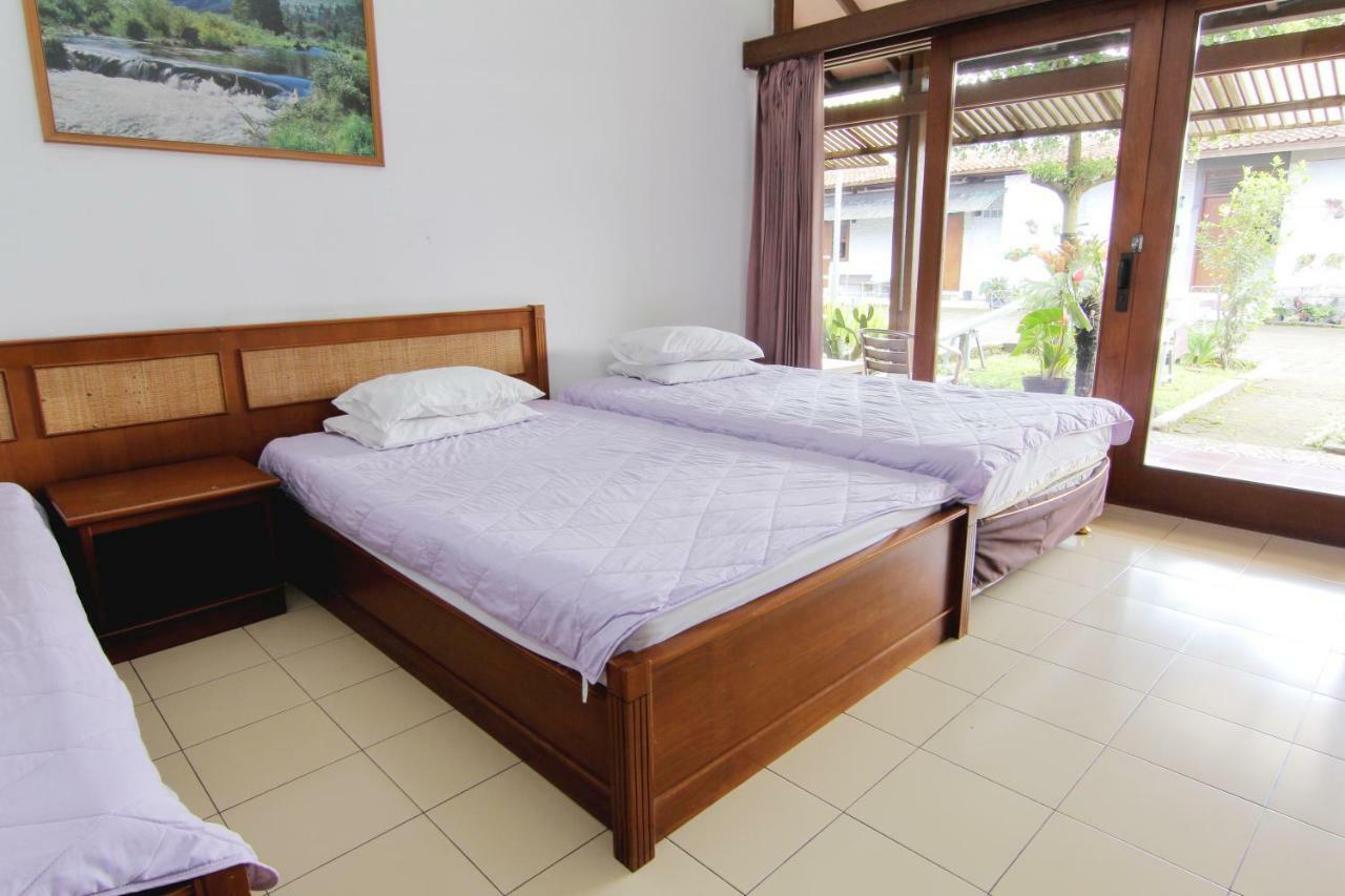 Villa Enggal Lembang Εξωτερικό φωτογραφία