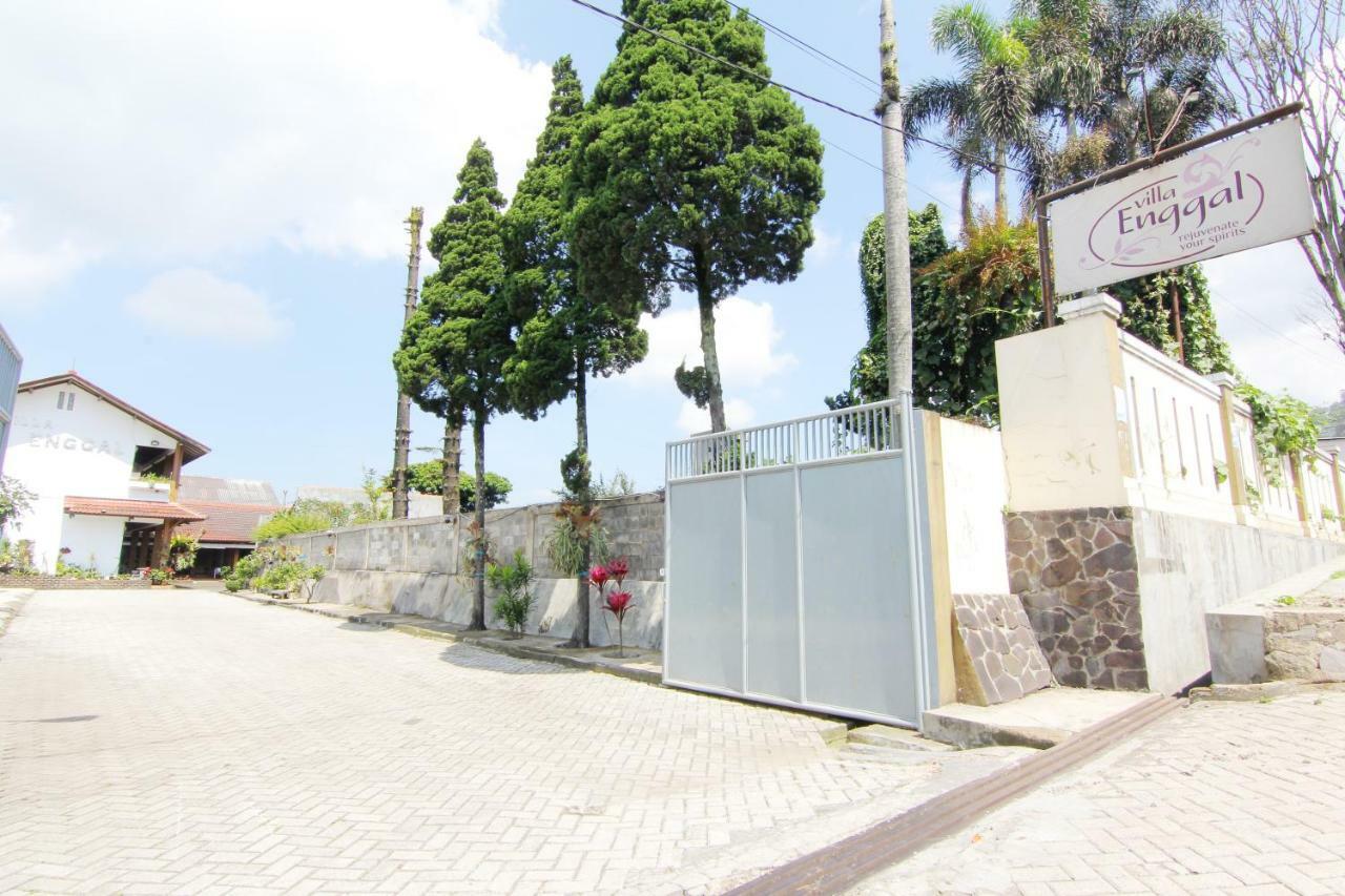 Villa Enggal Lembang Εξωτερικό φωτογραφία