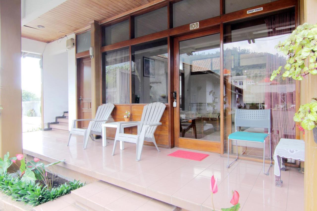Villa Enggal Lembang Εξωτερικό φωτογραφία